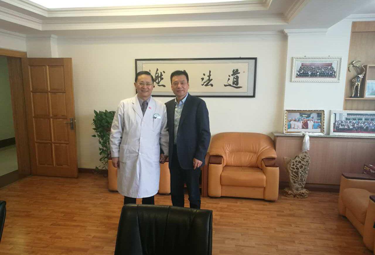 王军董事长拜访青海省人民医院院长吴世政
